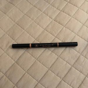 Anastasia Beverly Hills Brow Definer in Granite
